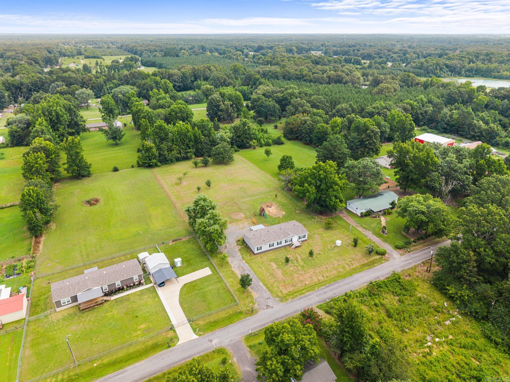 EAST MEADOW - Residential