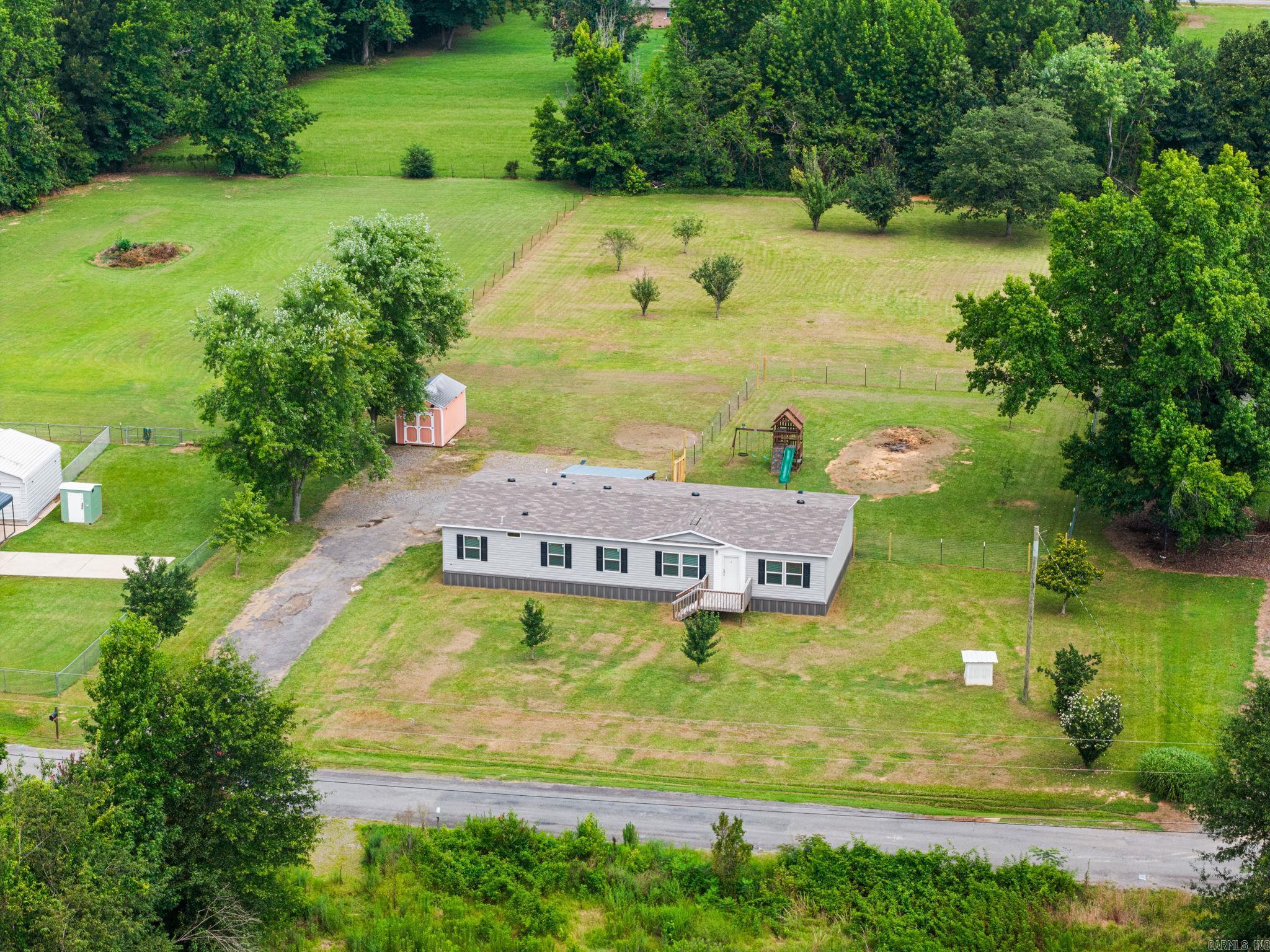 EAST MEADOW - Residential