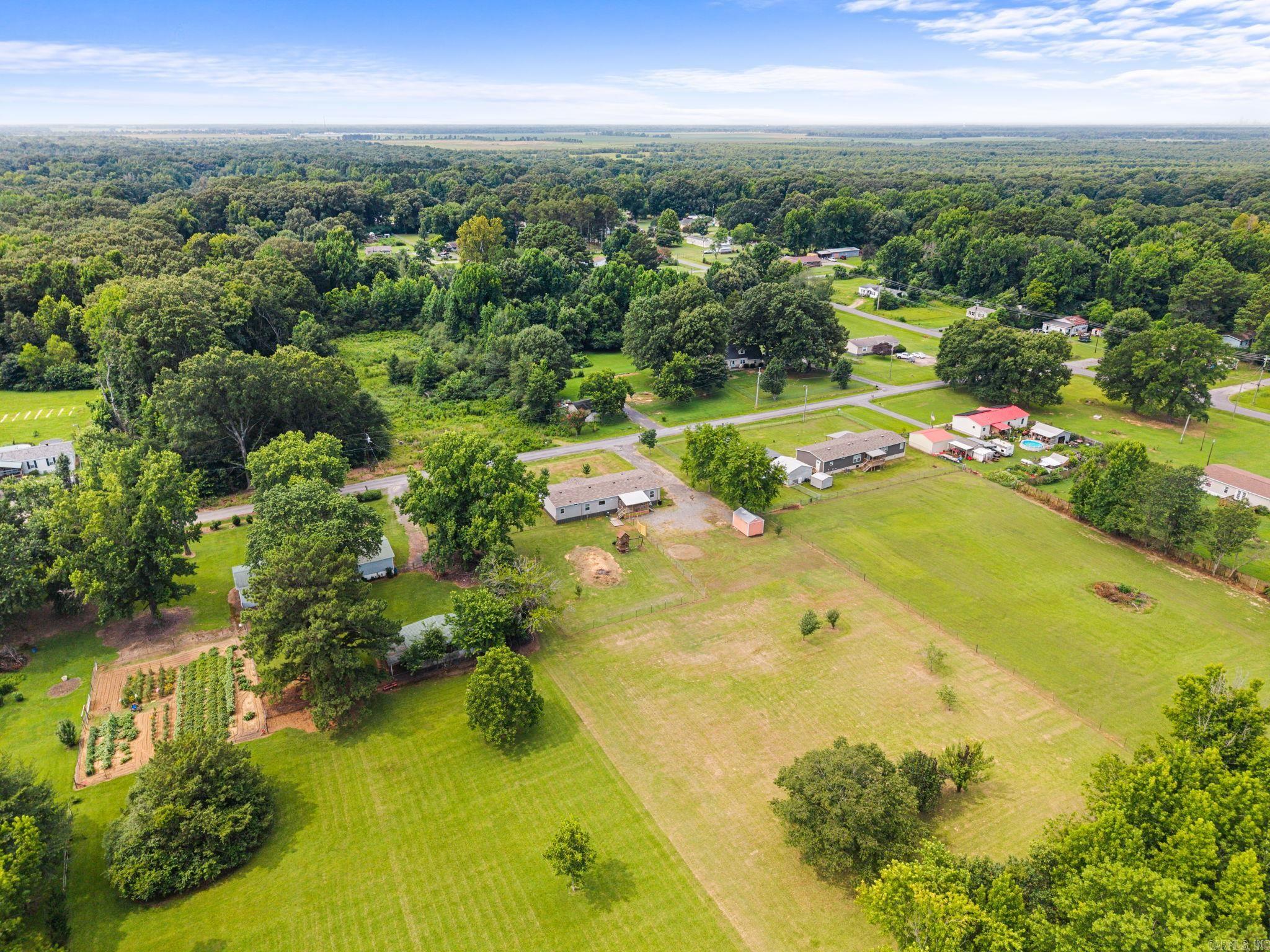 EAST MEADOW - Residential