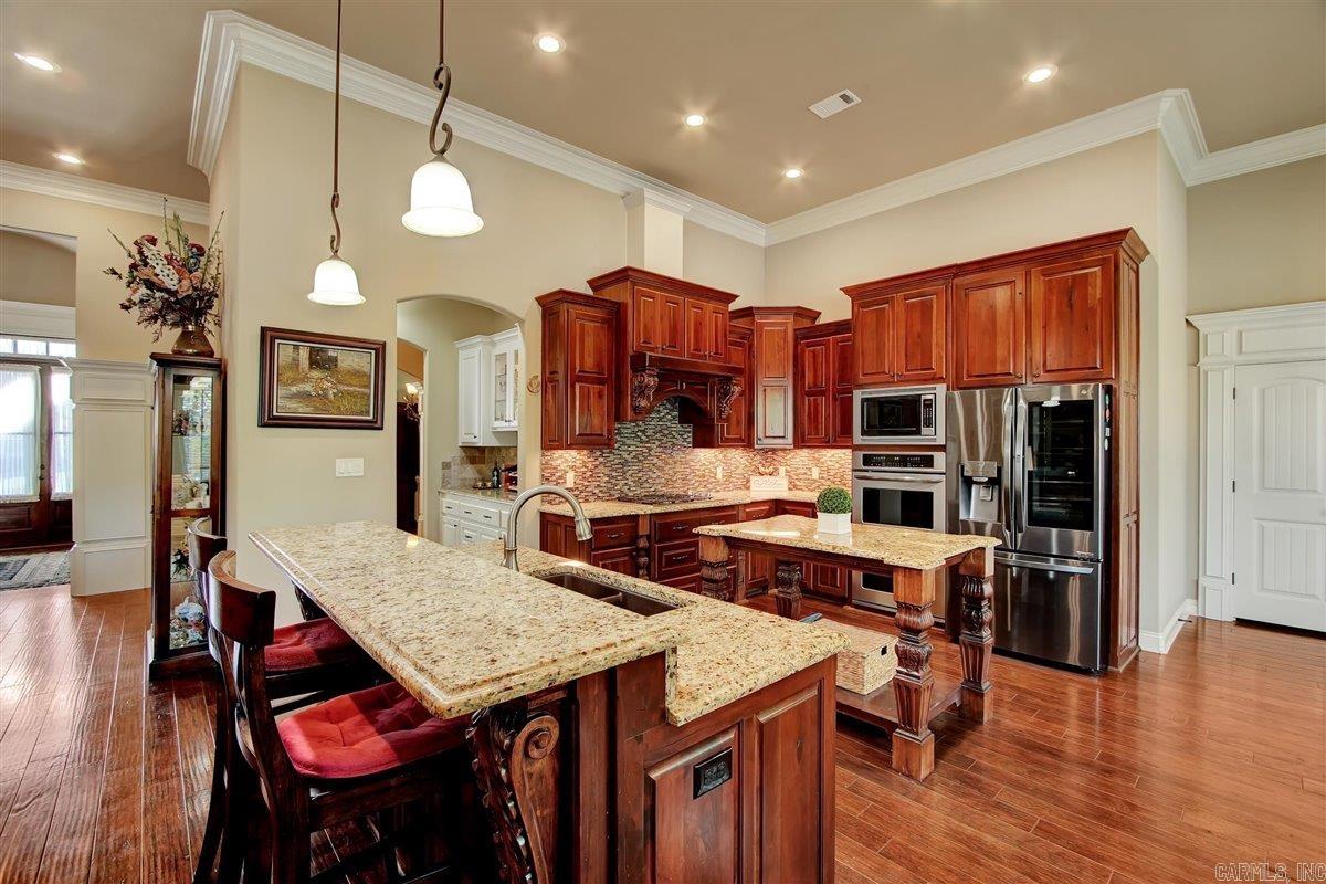 ARLINGTON PARK - Residential