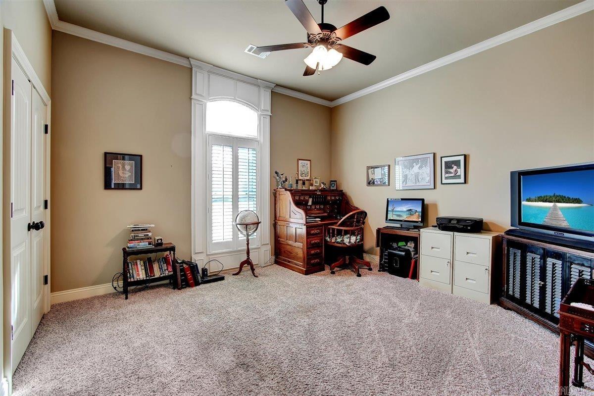 ARLINGTON PARK - Residential