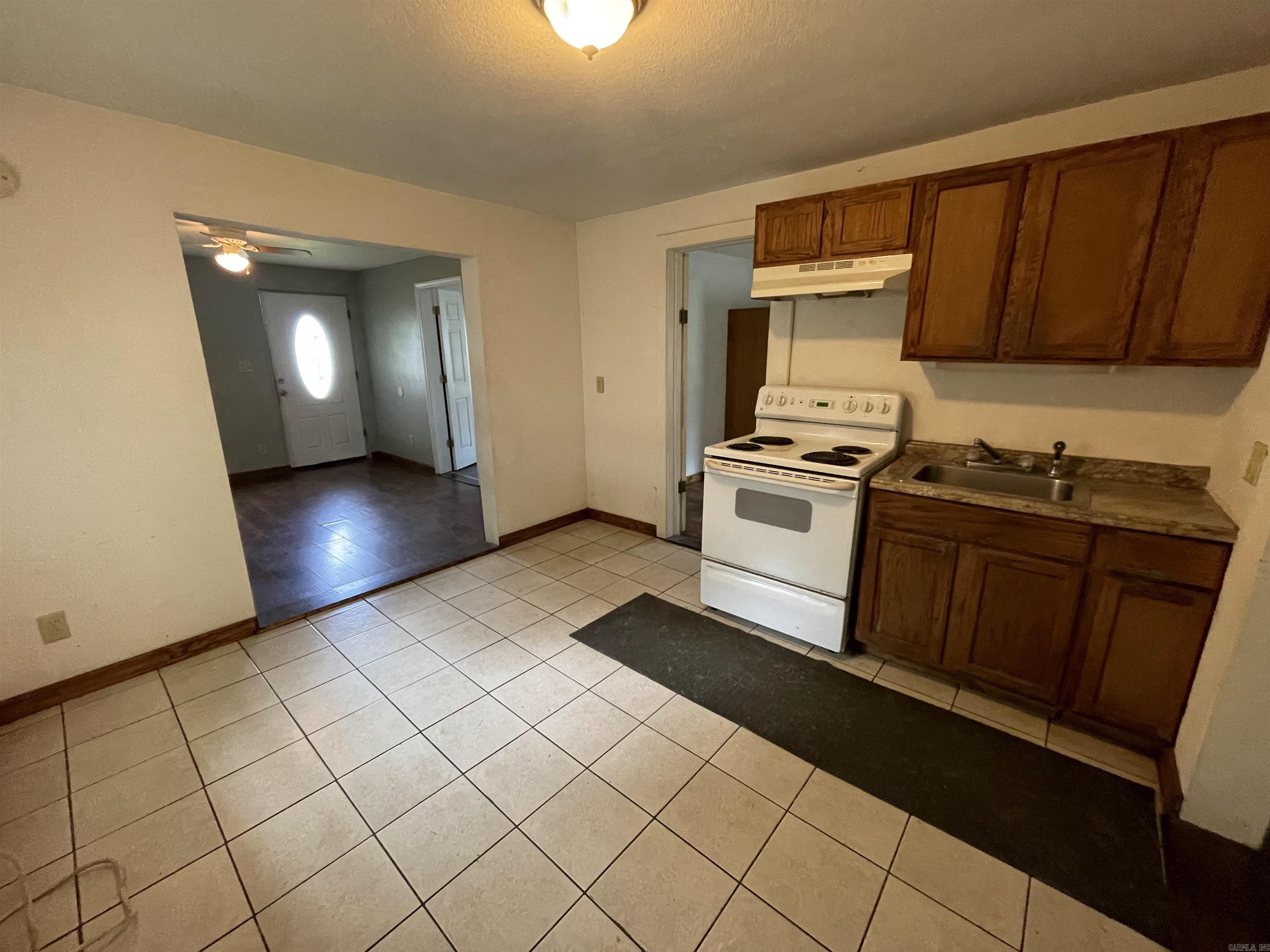 Mena Original - Residential Lease
