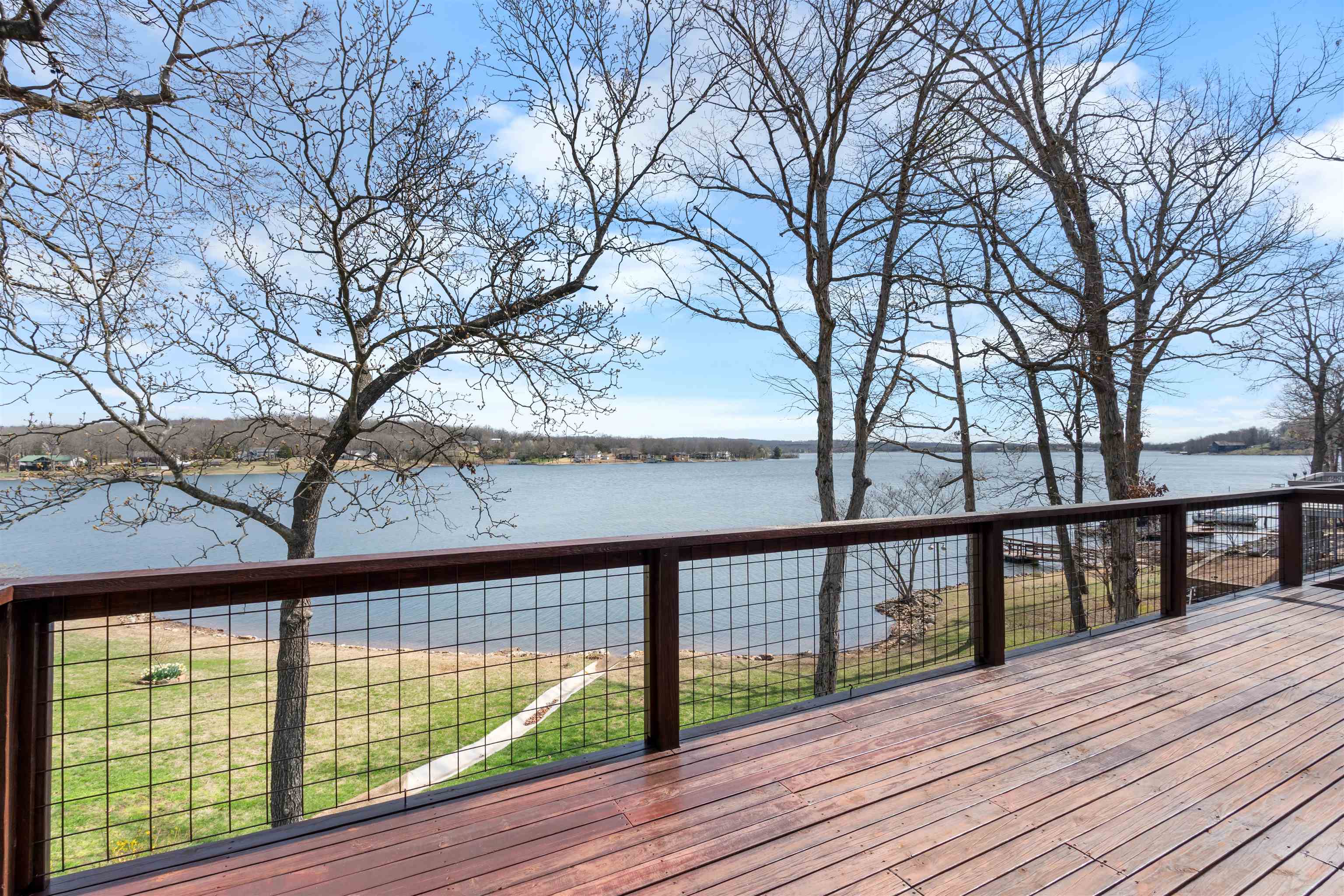CROWN VIEW - Residential