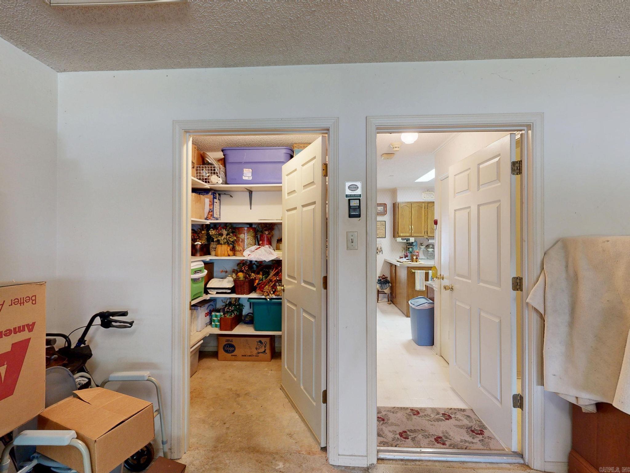 WILLOWBROOK - Residential