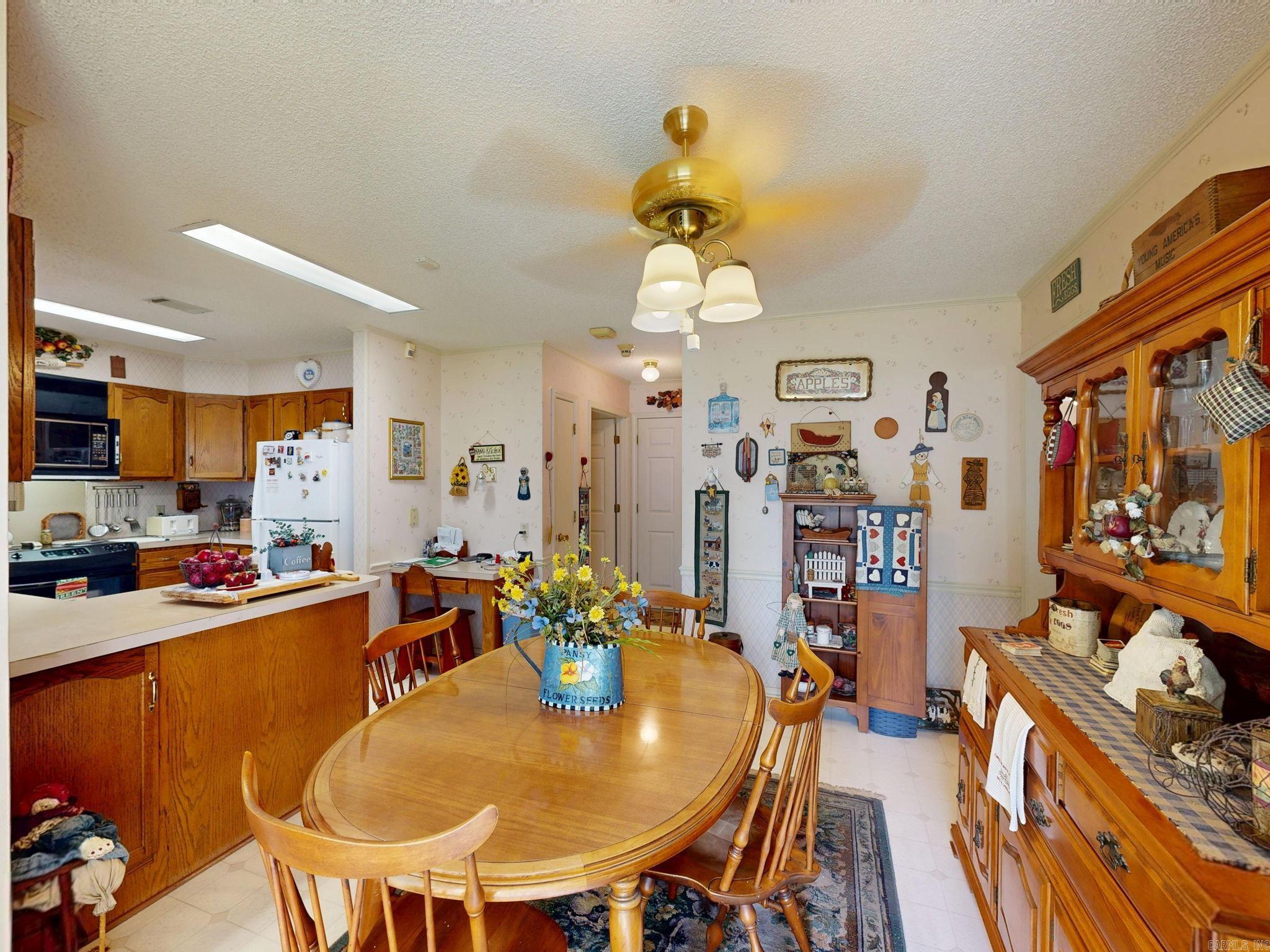 WILLOWBROOK - Residential