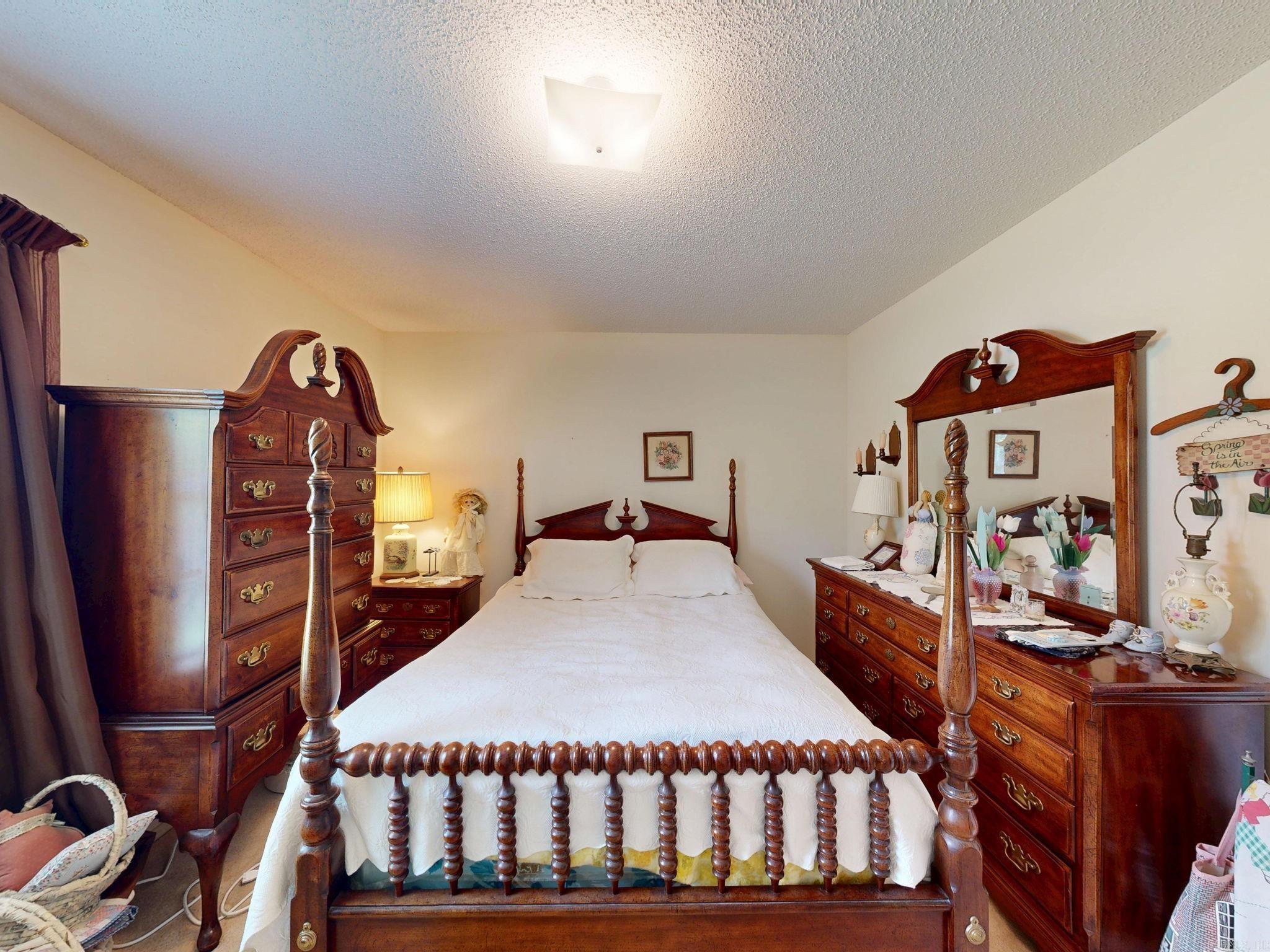 WILLOWBROOK - Residential