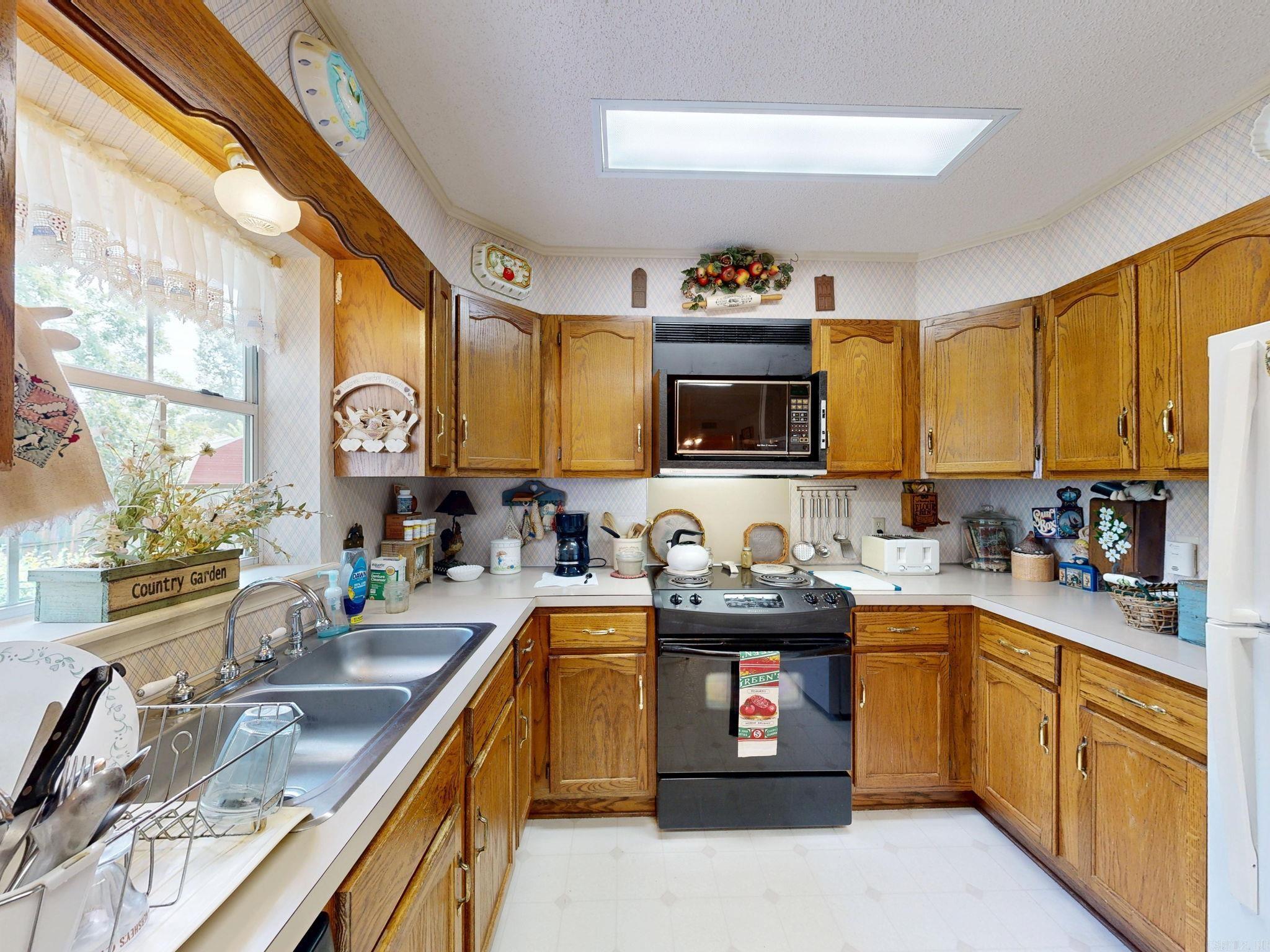 WILLOWBROOK - Residential