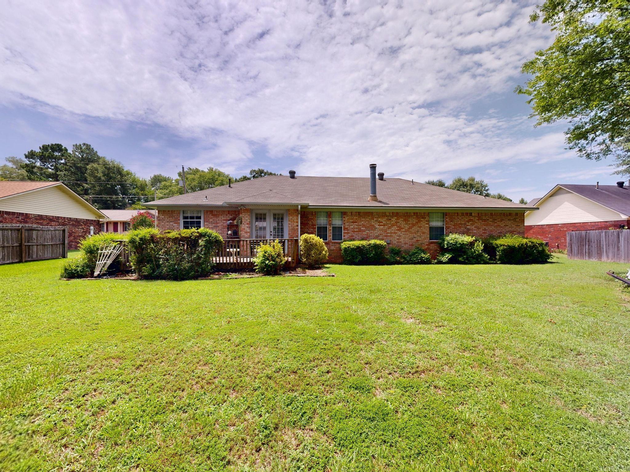 WILLOWBROOK - Residential