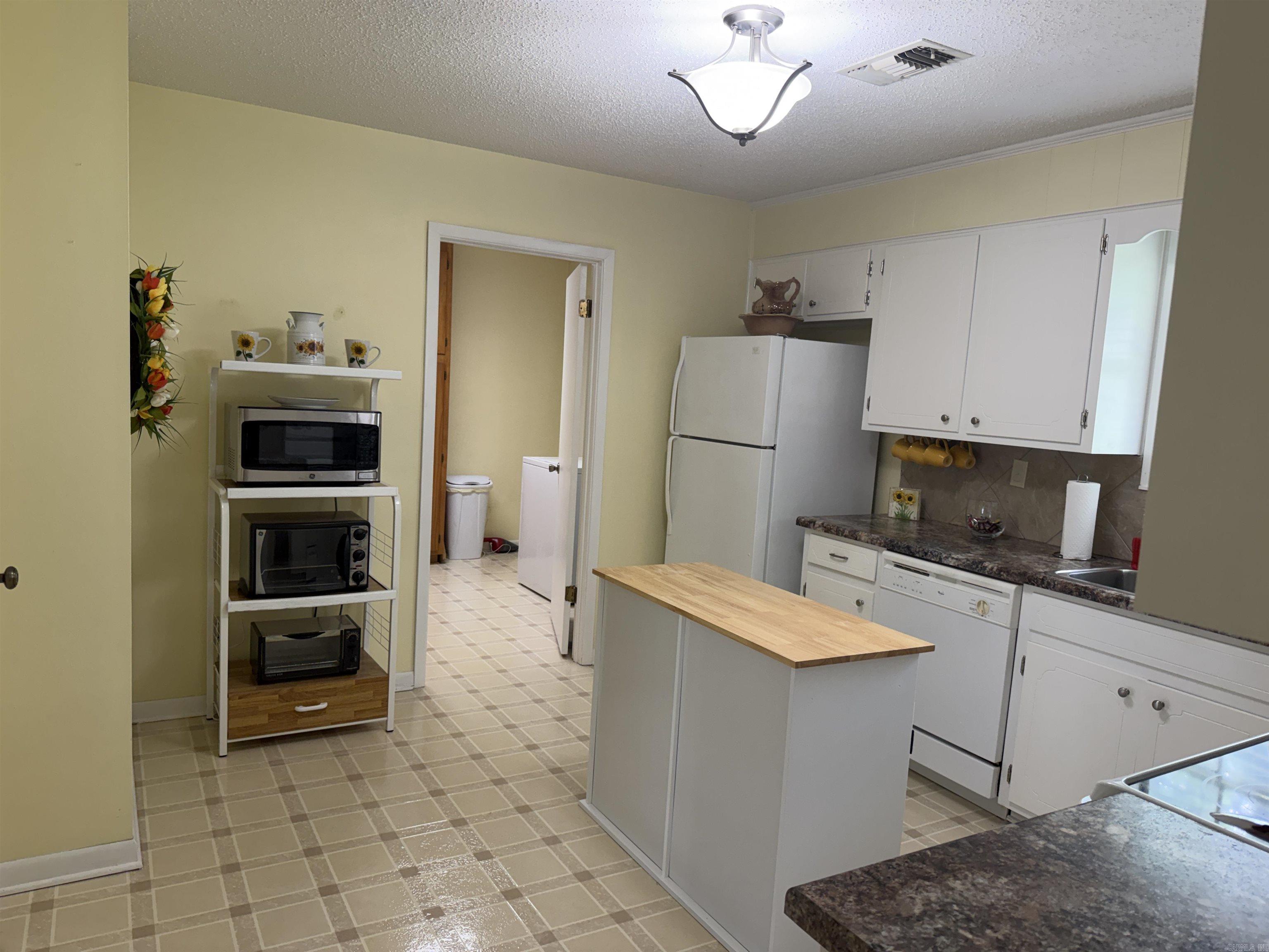 COLONIAL PARK - Residential