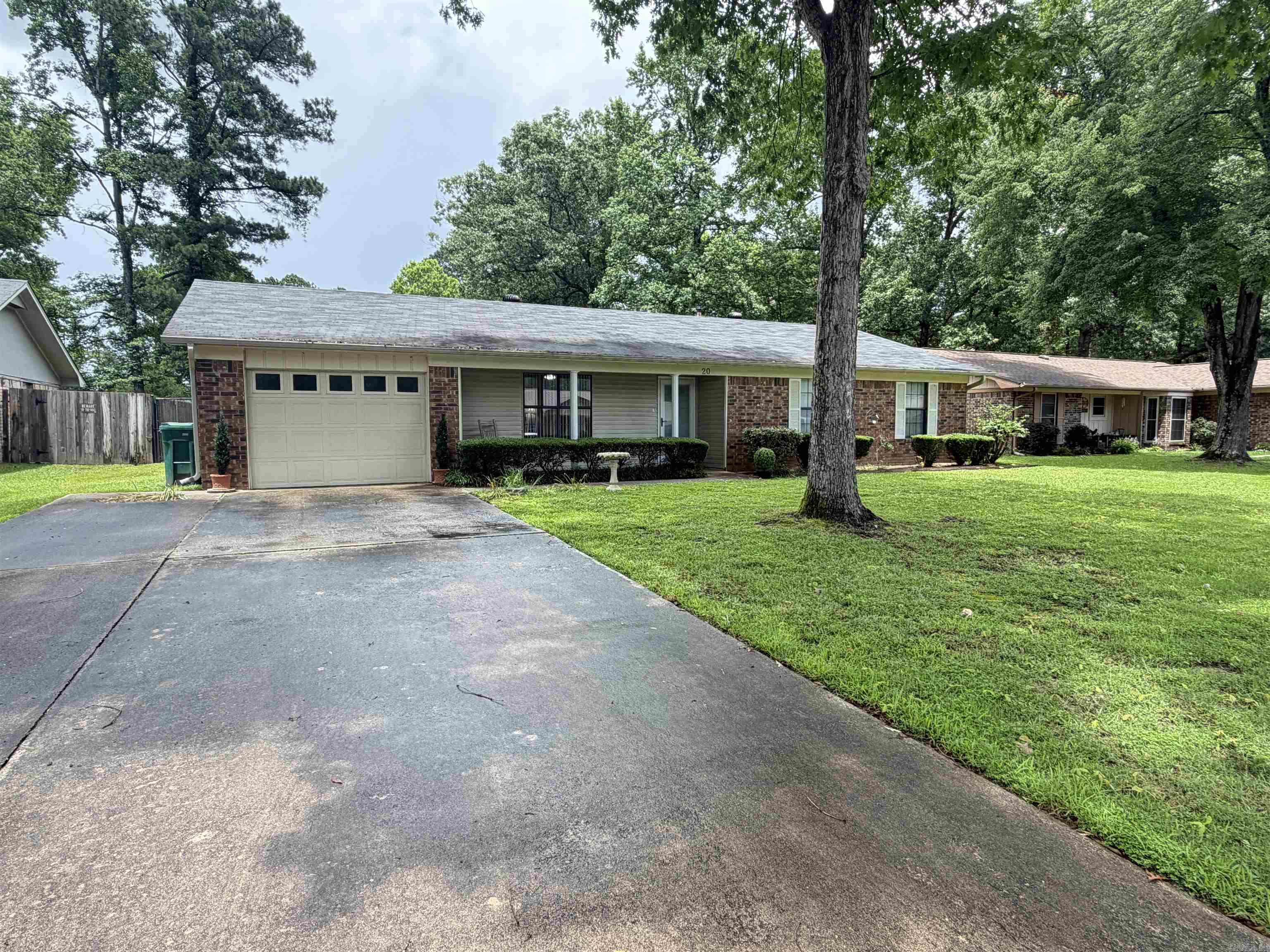 COLONIAL PARK - Residential