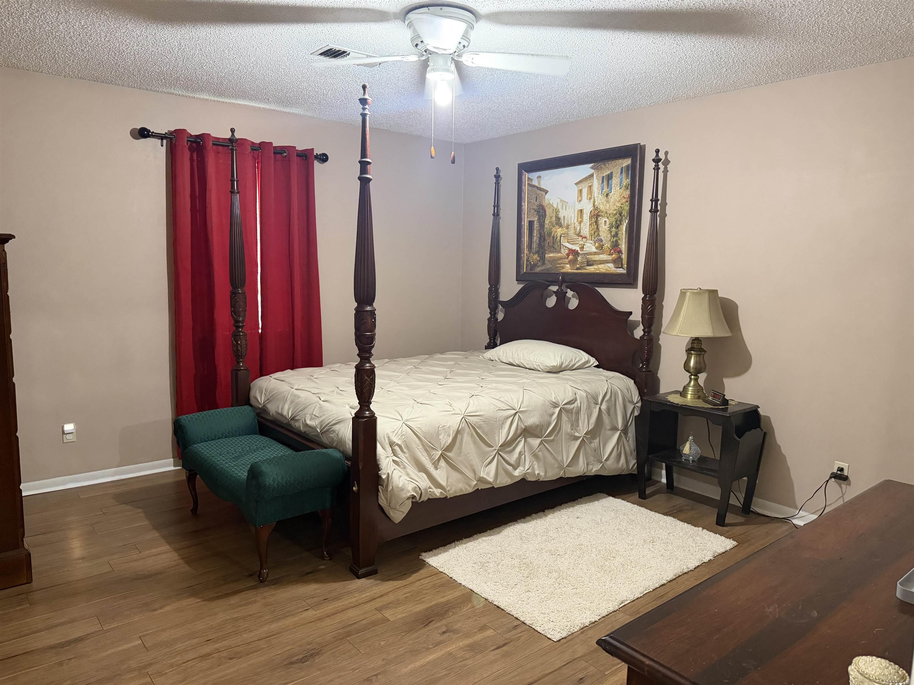 COLONIAL PARK - Residential