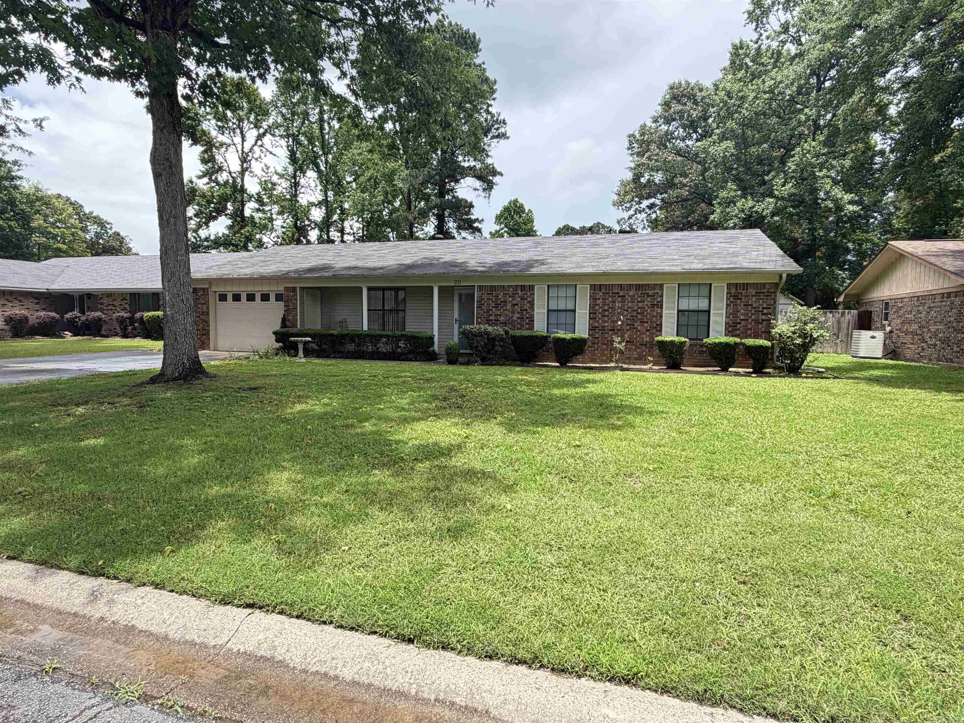 COLONIAL PARK - Residential