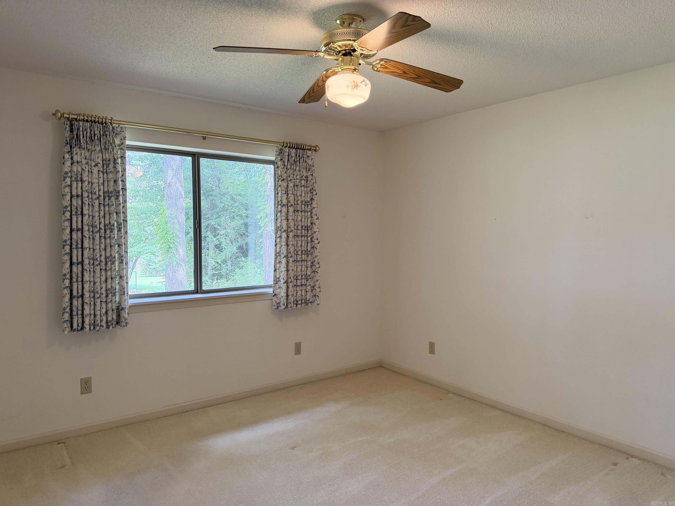 Heber Springs-Inside - Residential