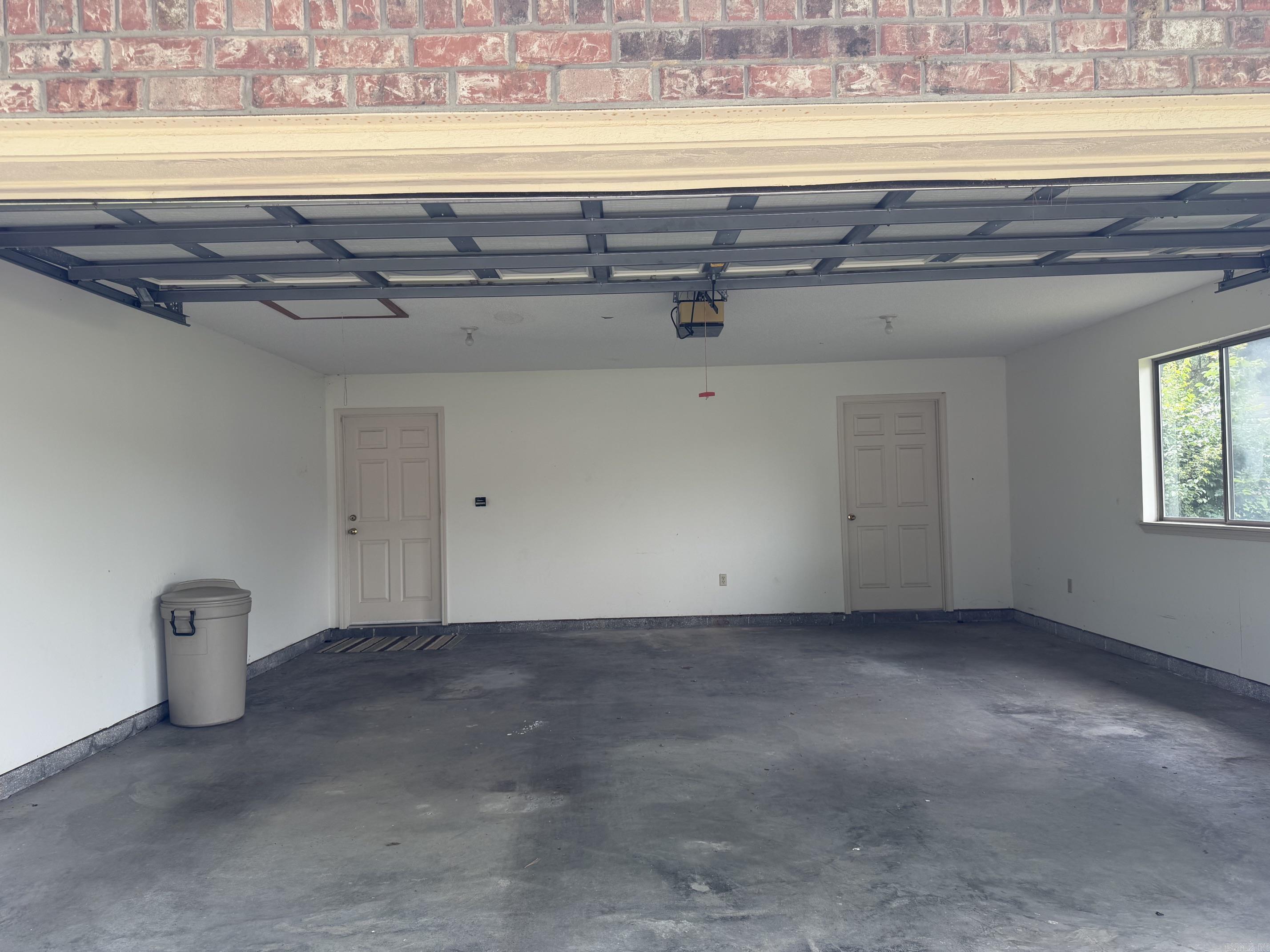 Heber Springs-Inside - Residential