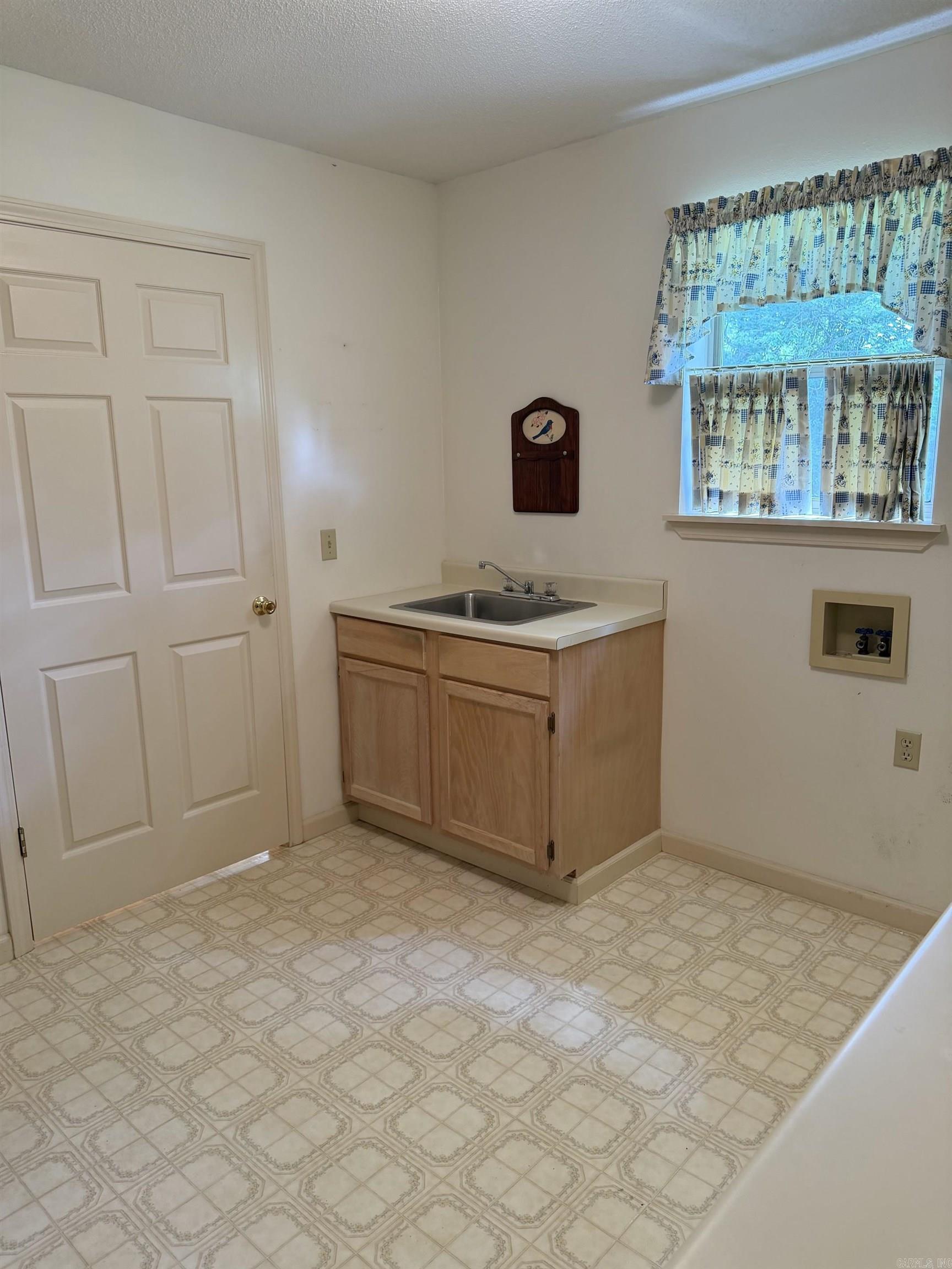 Heber Springs-Inside - Residential