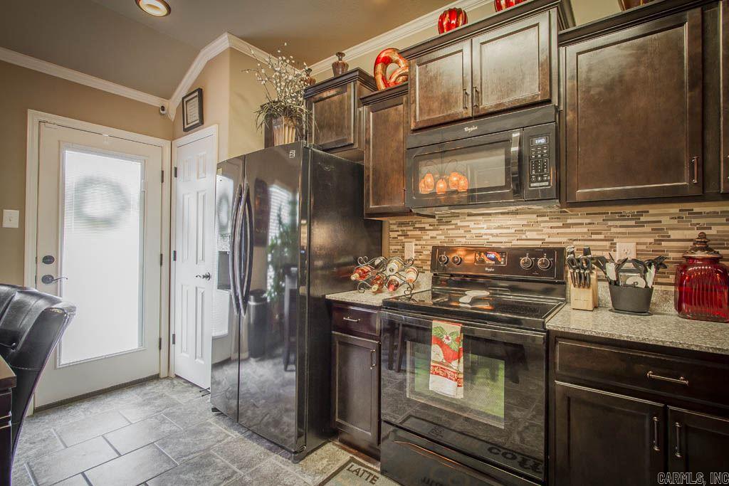 PARKWAY MEADOWS - Residential