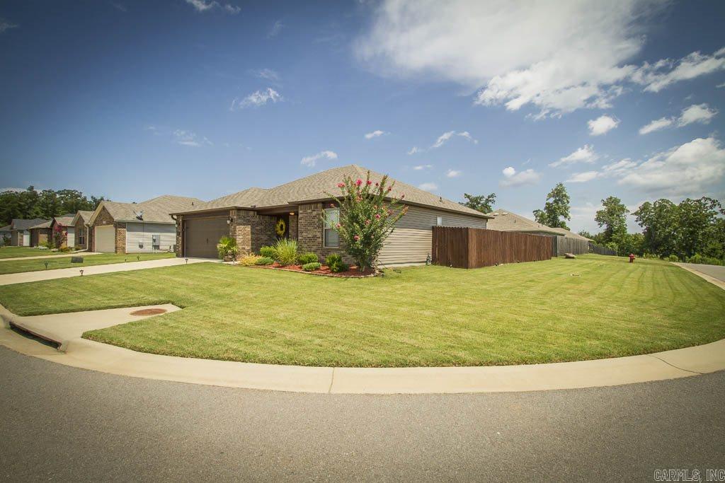 PARKWAY MEADOWS - Residential
