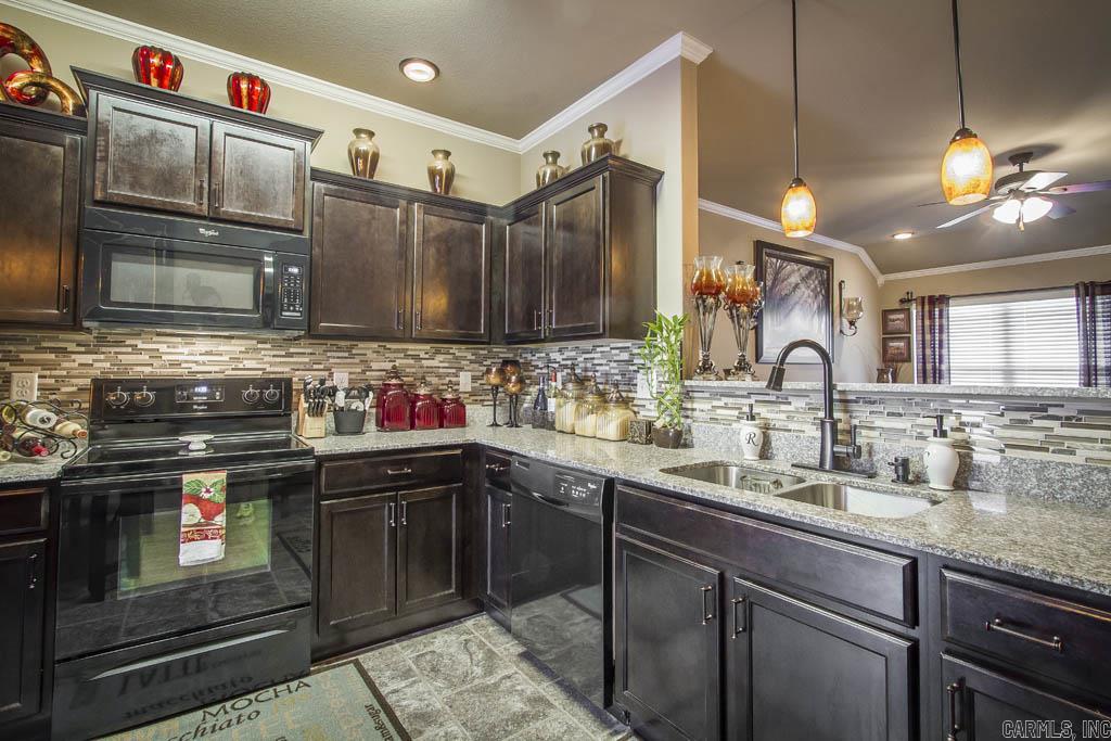 PARKWAY MEADOWS - Residential