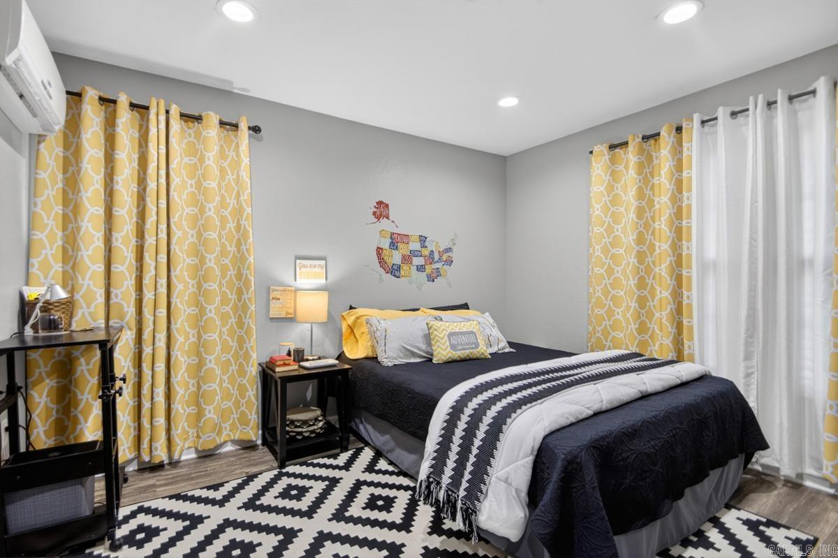 Lund and Hill - Residential
