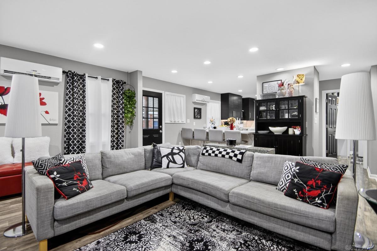Lund and Hill - Residential