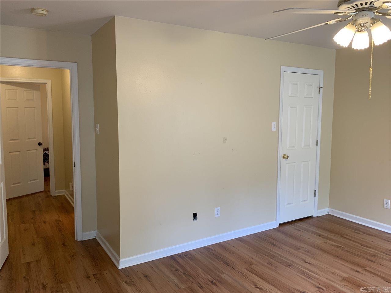 WALNUT POINTE NORTHLAKE SUBDIVIS - Residential