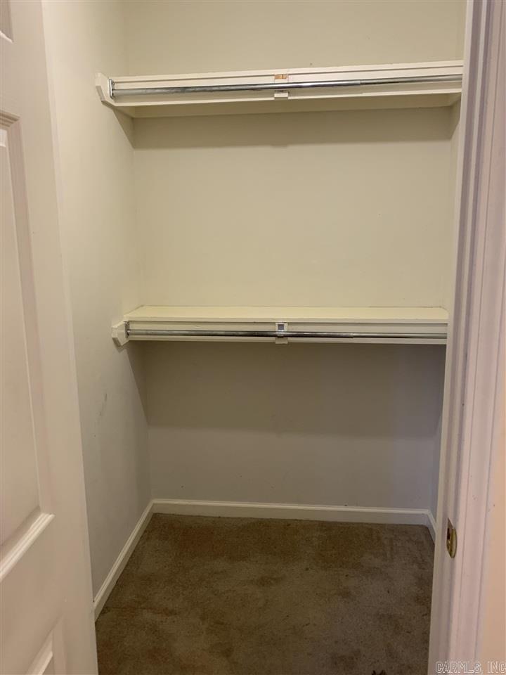 WALNUT POINTE NORTHLAKE SUBDIVIS - Residential