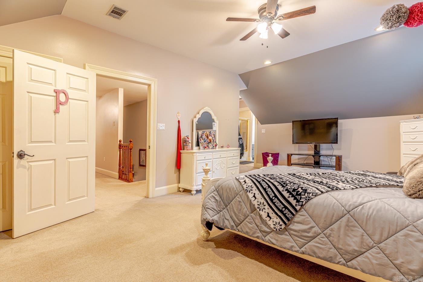 WOODSPRINGS ESTATES - Residential