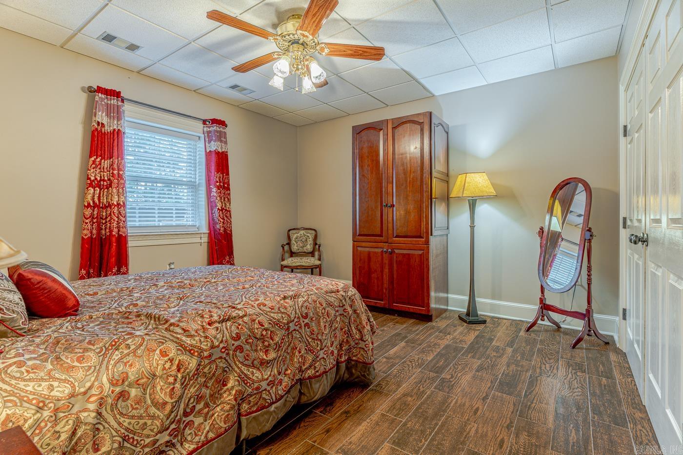WOODSPRINGS ESTATES - Residential