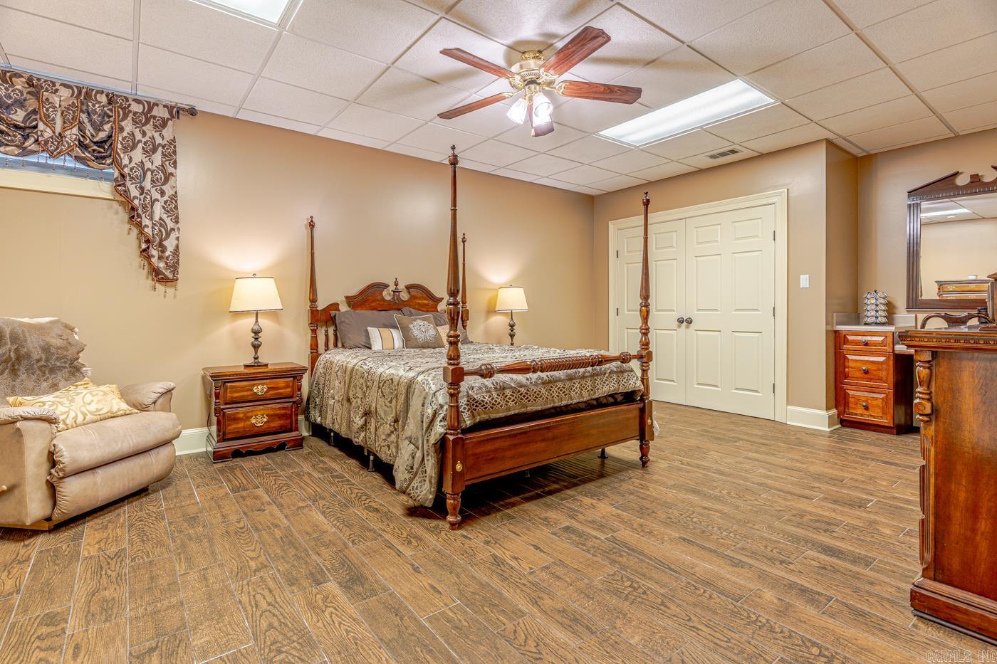 WOODSPRINGS ESTATES - Residential