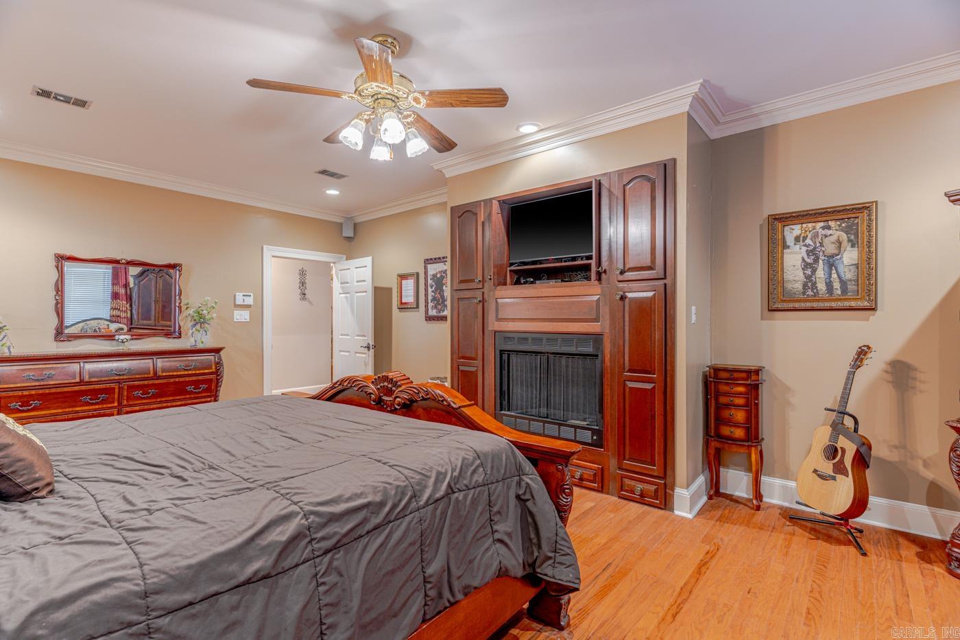 WOODSPRINGS ESTATES - Residential