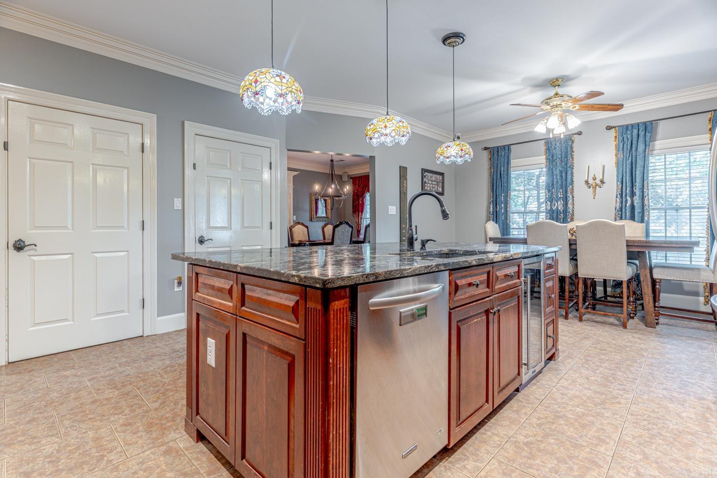 WOODSPRINGS ESTATES - Residential