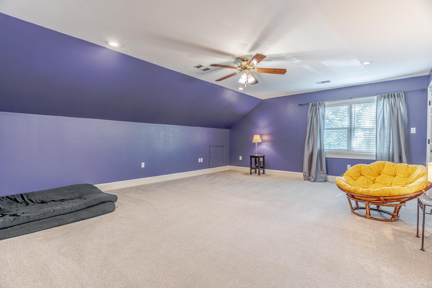 WOODSPRINGS ESTATES - Residential