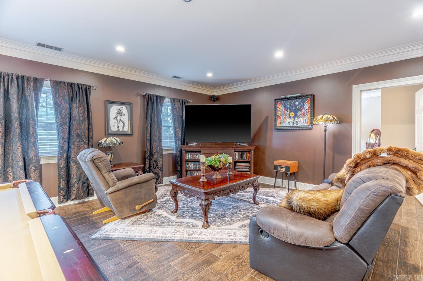WOODSPRINGS ESTATES - Residential