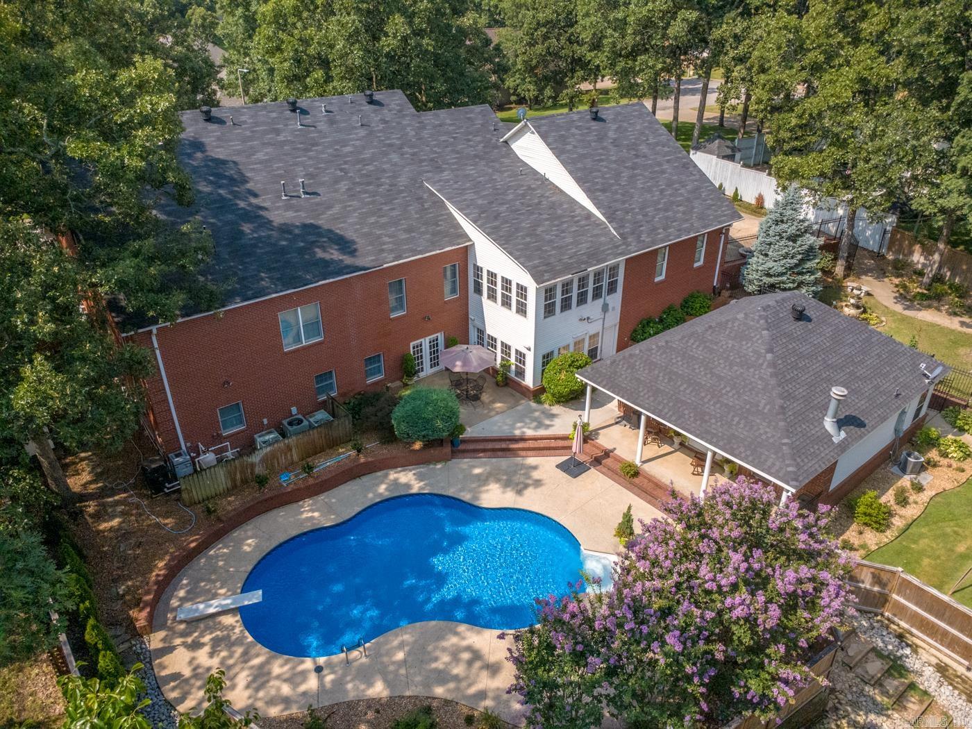 WOODSPRINGS ESTATES - Residential