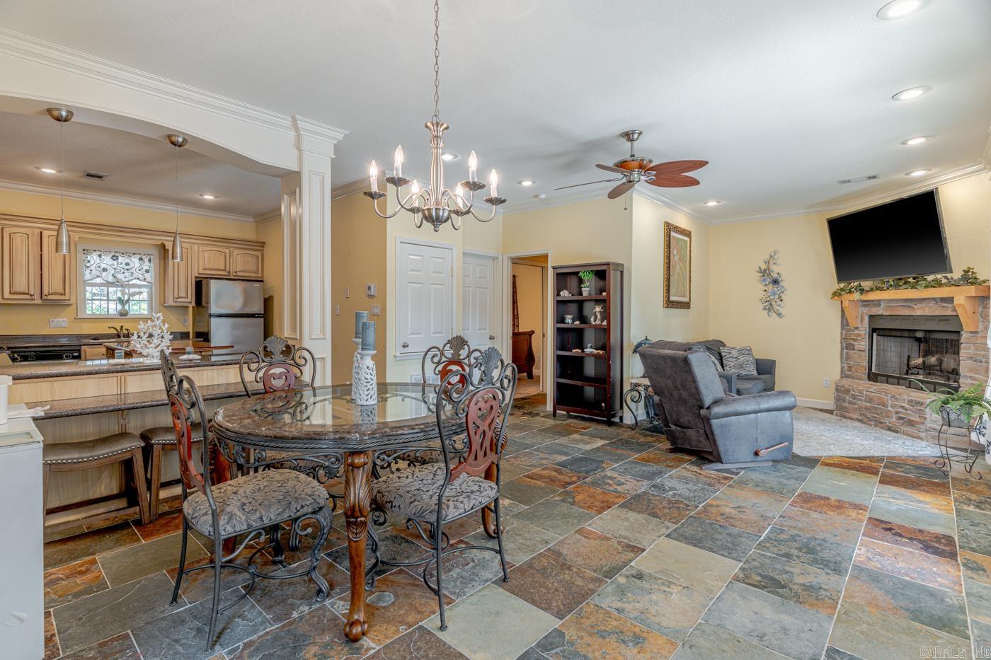 WOODSPRINGS ESTATES - Residential