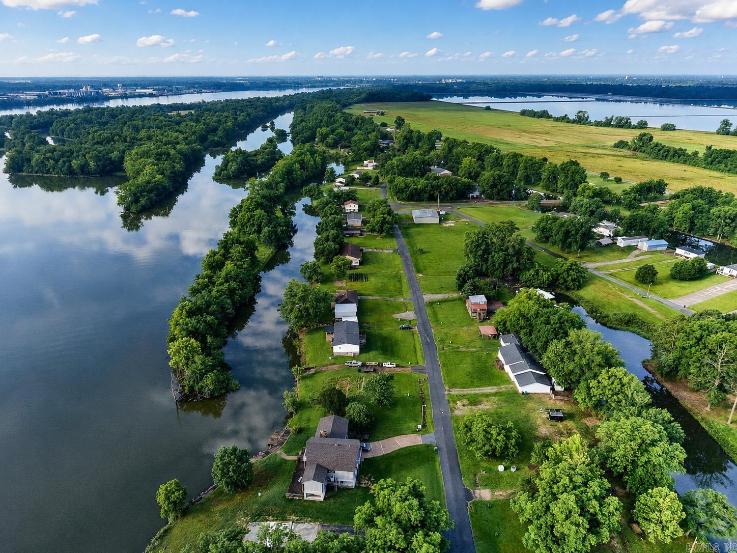 ISLAND HARBOR EST SOUTH - Residential