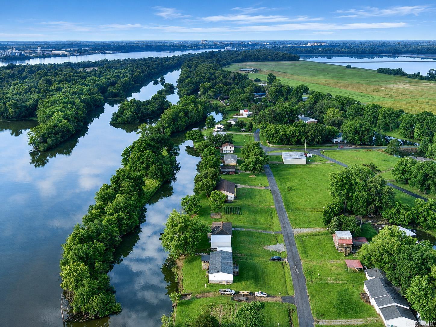 ISLAND HARBOR EST SOUTH - Residential