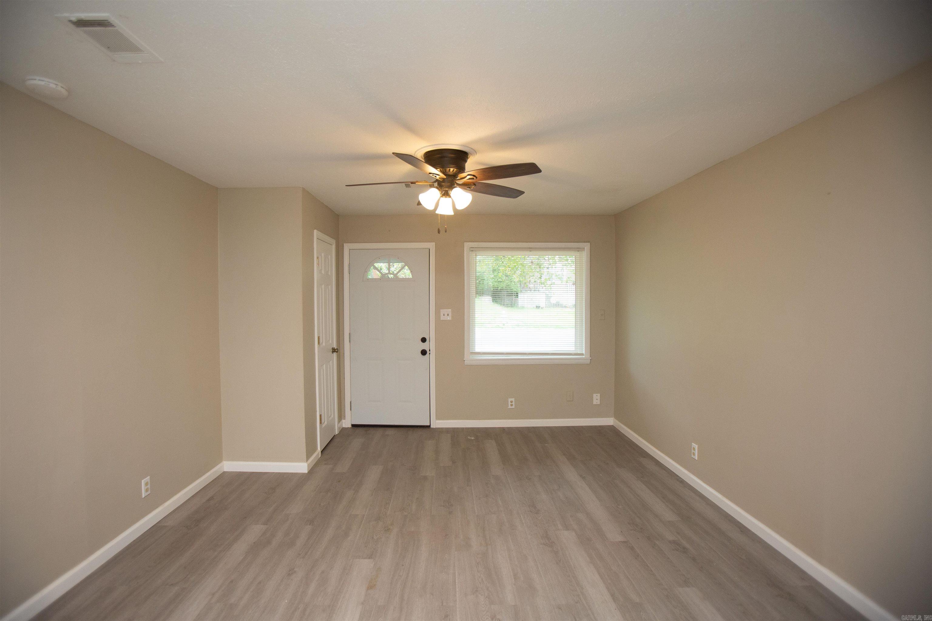 MOVE IN SPECIAL! HALF OFF FIRST MONTH’S RENT! Spacious 2BD duplex minutes away from the Heights strip with convenient shopping, dining, and much more! Vinyl flooring in living spaces. Kitchen has granite countertops and tiled backsplash. 2BD upstairs and a 3rd optional room downstairs. Plenty of yard space. This property is managed by Hoffman Team so beware of scammers - we will never ask you to Cashapp us money. The lease for this property is for 18 months to 2 years with a 3% increase after the first year. Income must be 3x the amount of rent. Deposit, first month’s rent, and the $50 administration fee due before move in. This property does not accept section 8.
