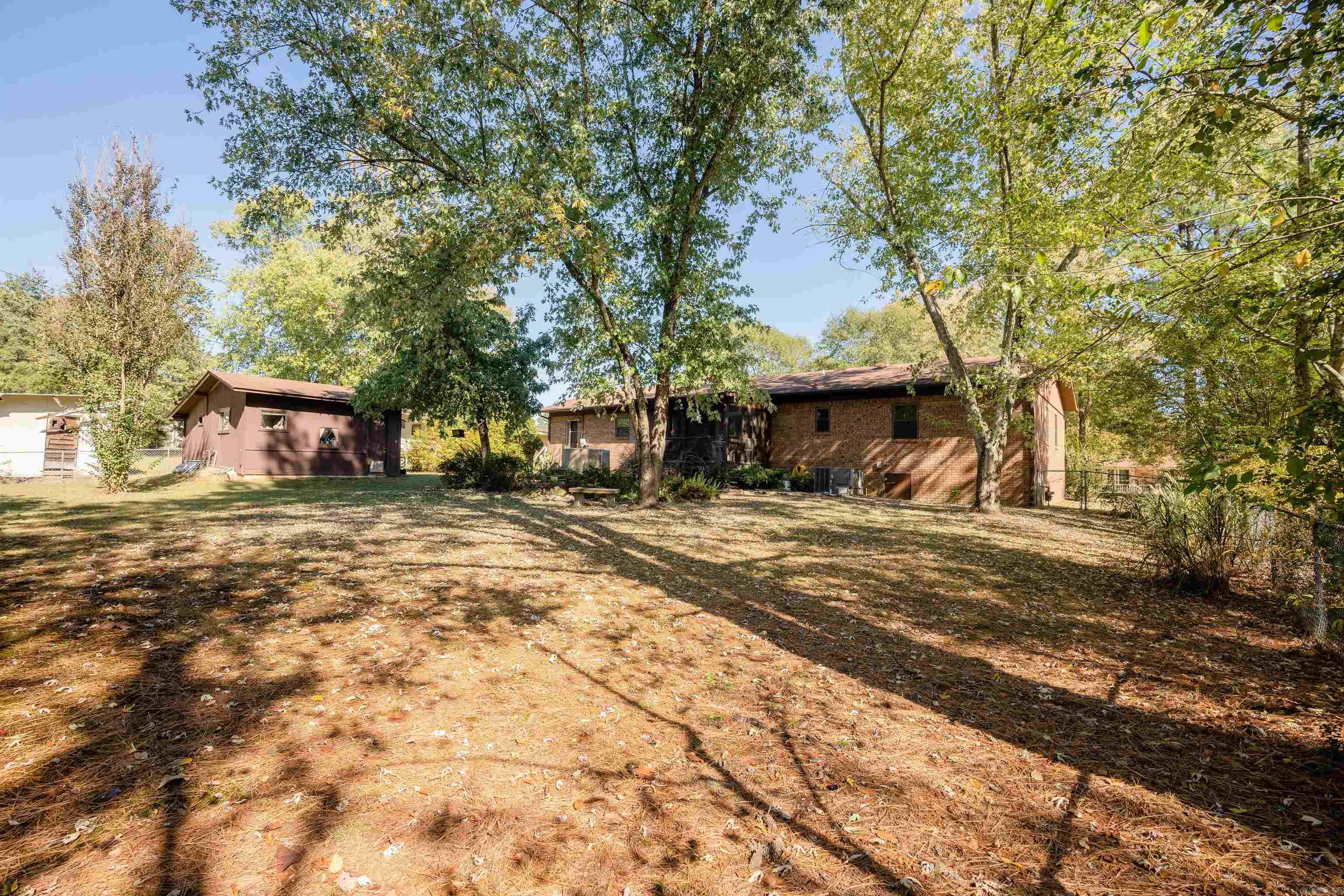 LAKESHORE HEIGHTS - Residential