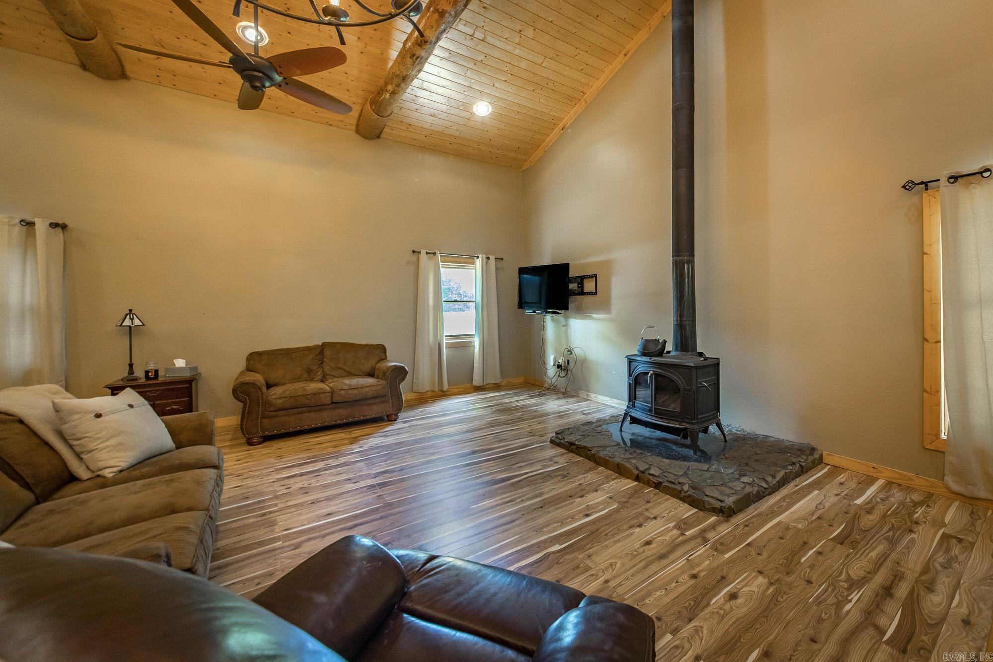 PLEASANT RIDGE - Residential