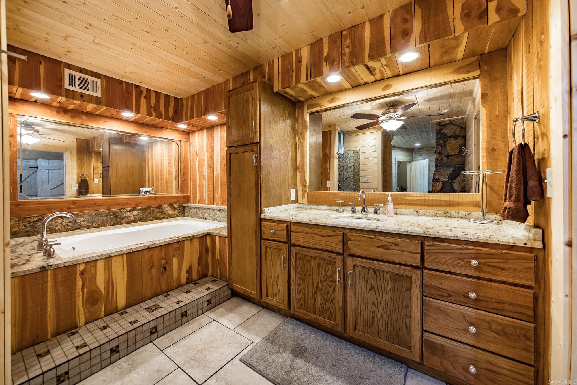 PLEASANT RIDGE - Residential