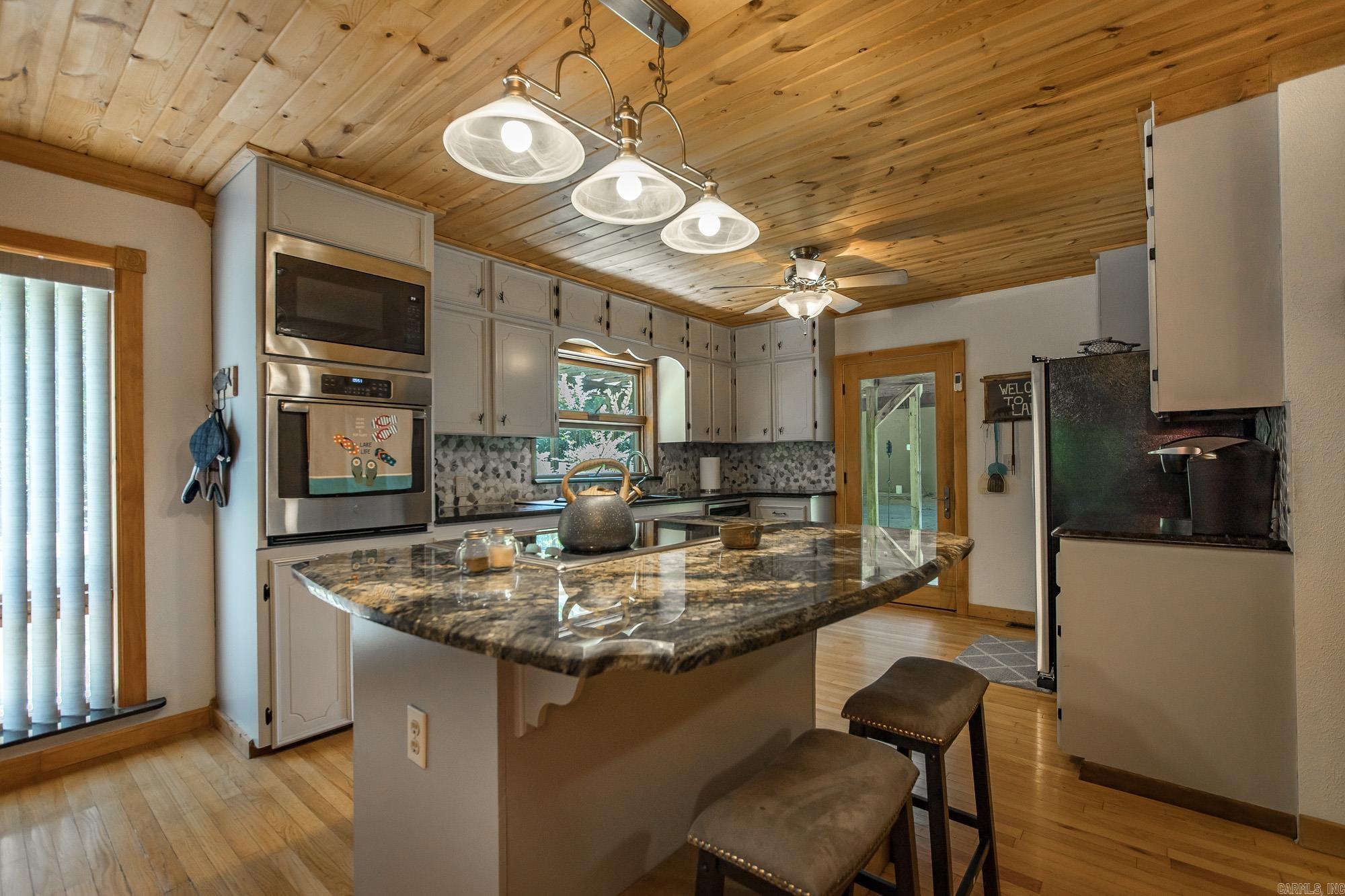 PLEASANT RIDGE - Residential