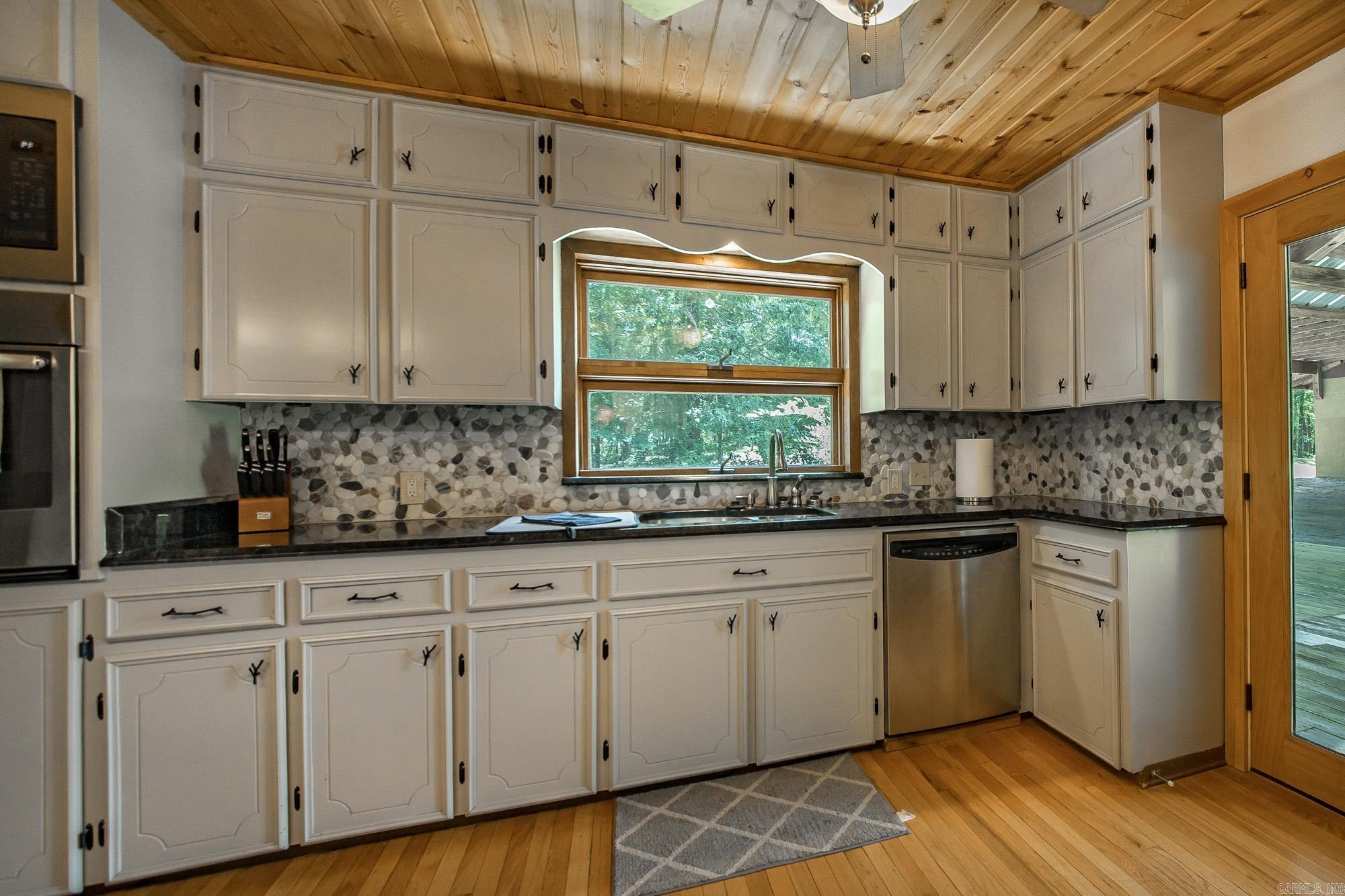 PLEASANT RIDGE - Residential