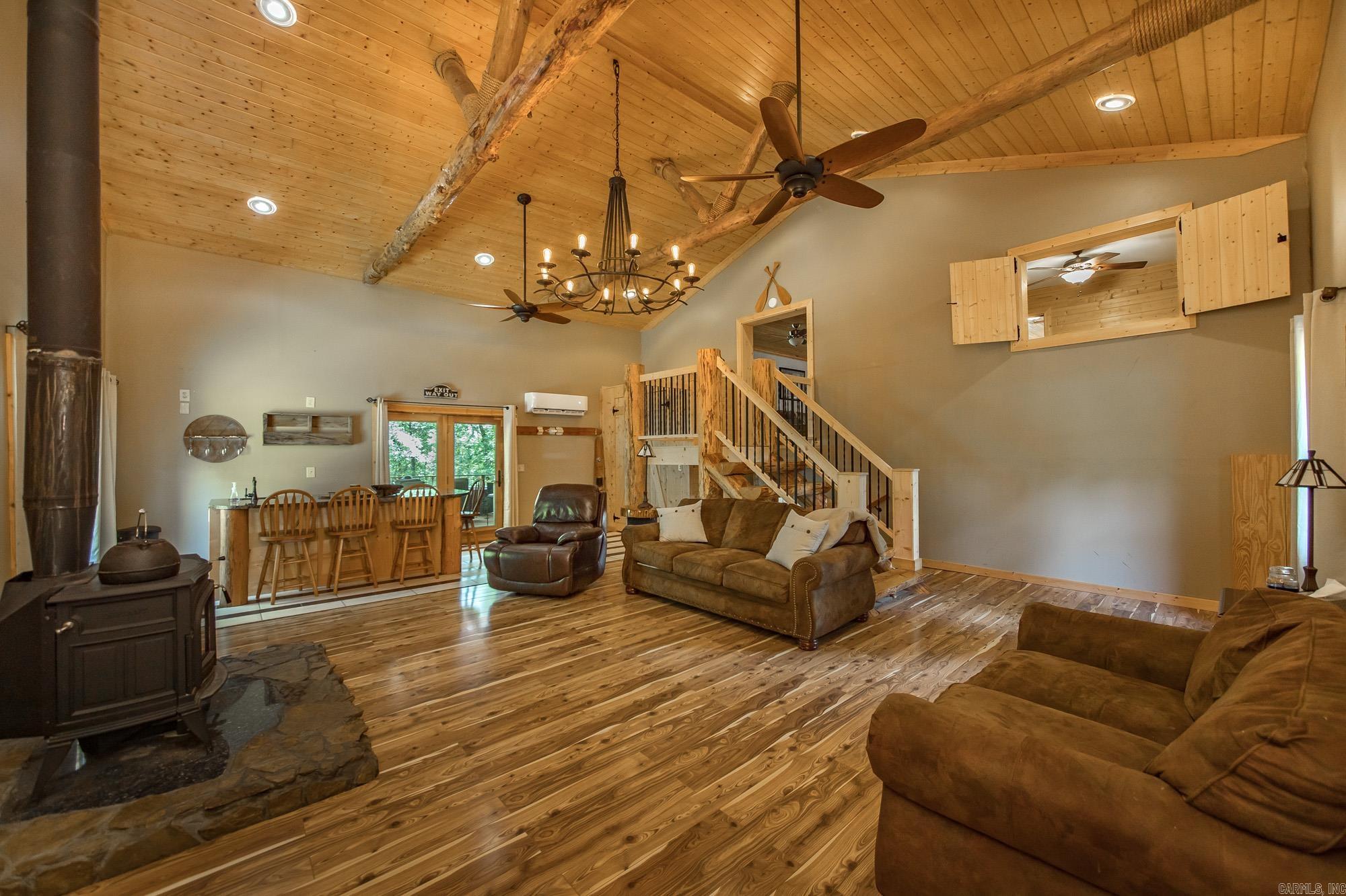 PLEASANT RIDGE - Residential