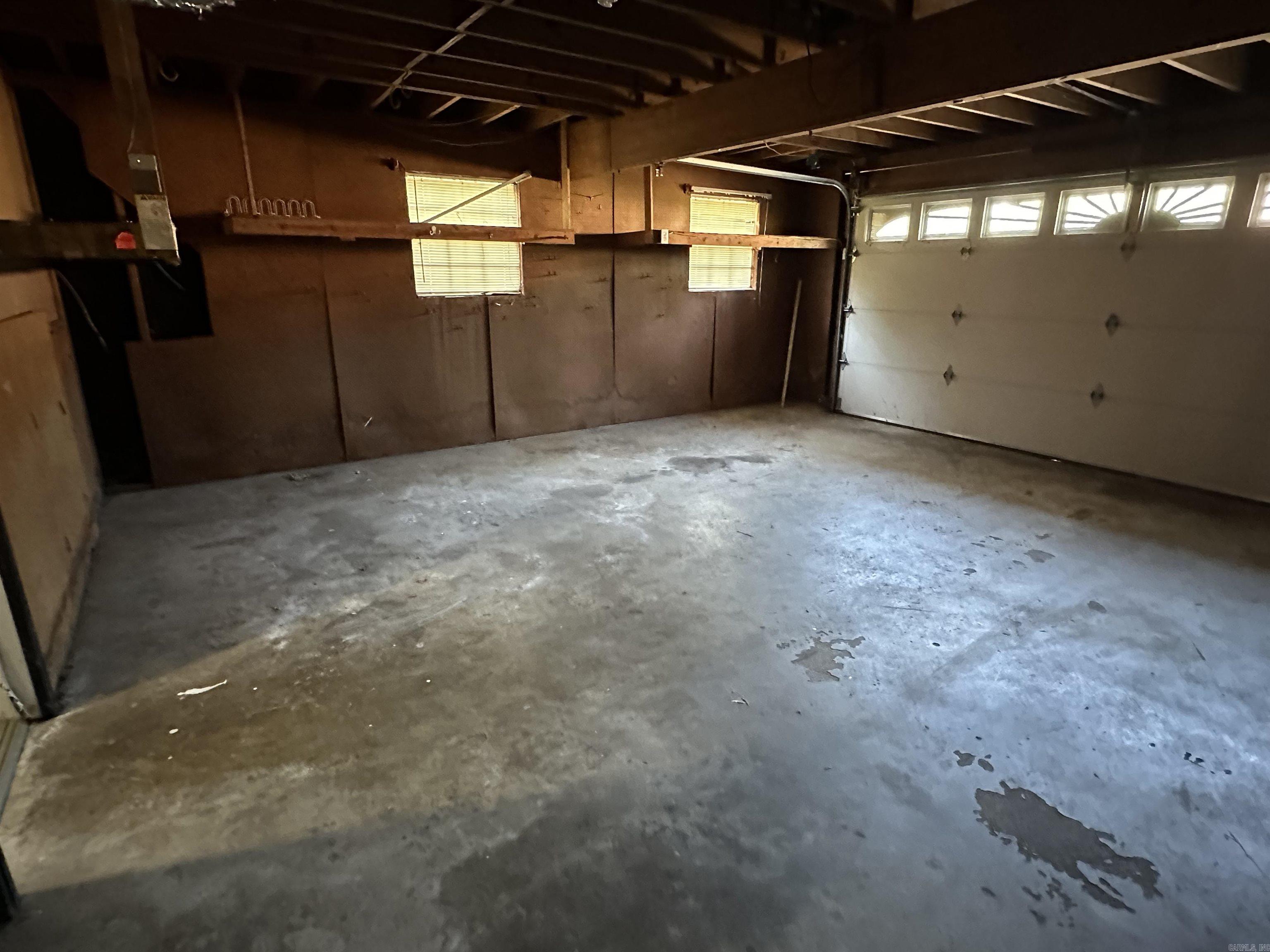 Sara Lynn - Residential Lease