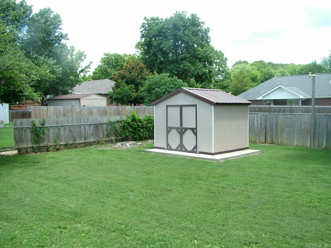 DELWOOD MANOR - Residential