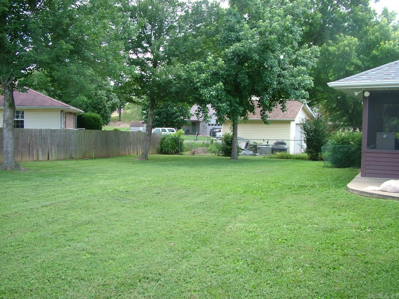 DELWOOD MANOR - Residential