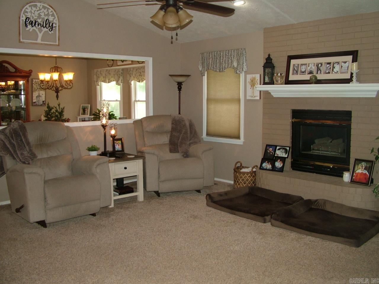 DELWOOD MANOR - Residential