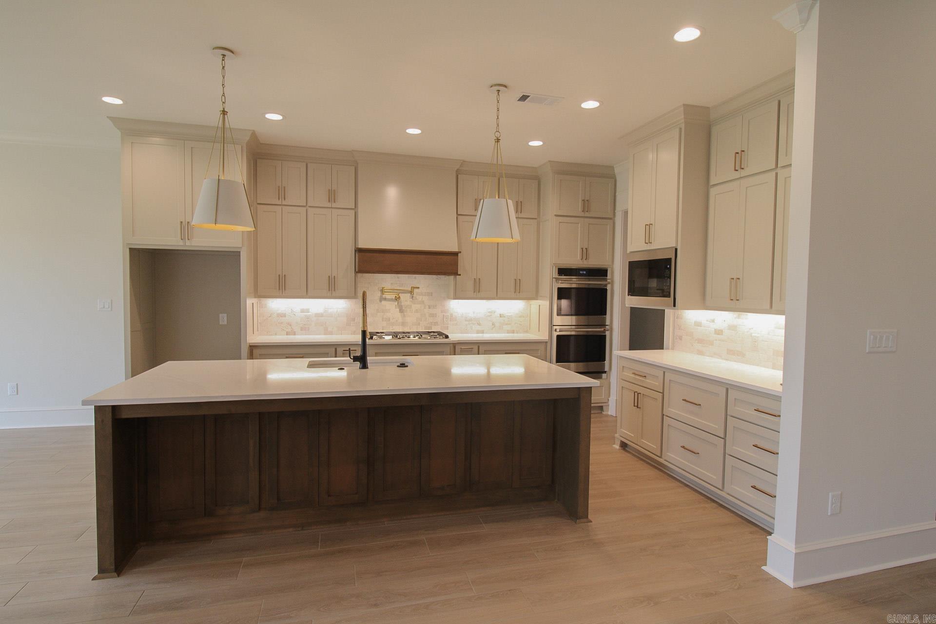 Lands End Estates - Residential