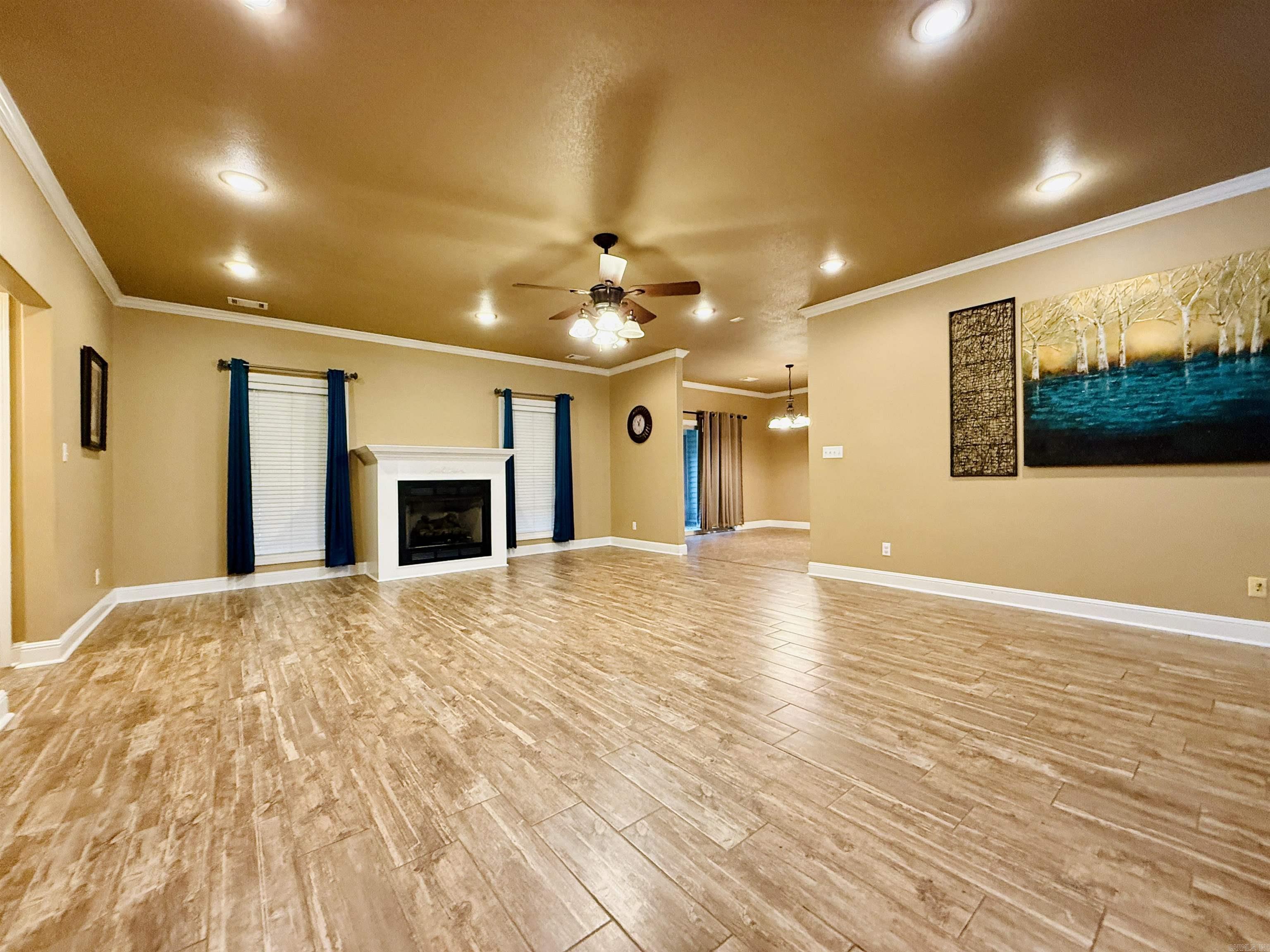 Country Lake - Residential